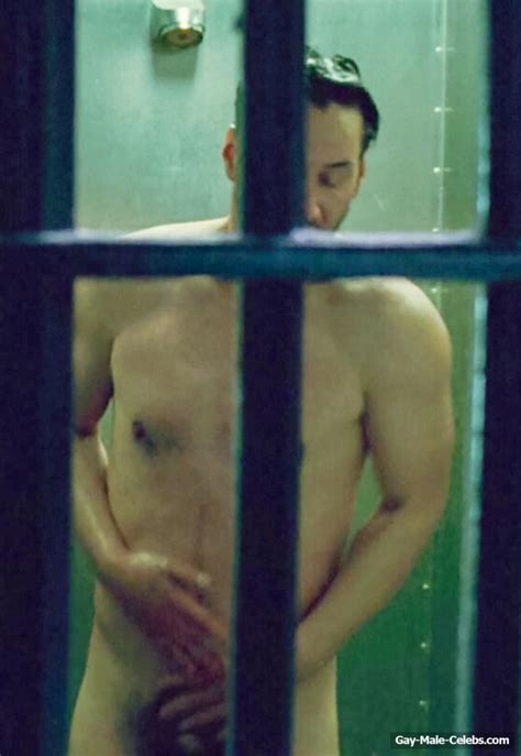 Keanu Reeves Frontal Nude In Henrys Crime The Men Men