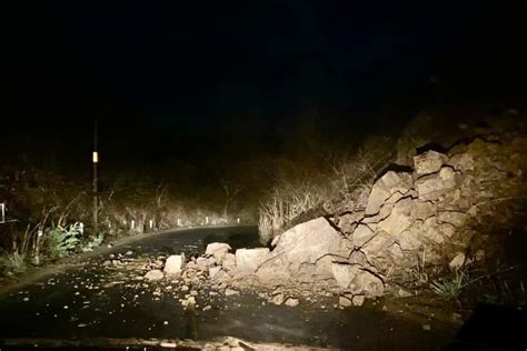 Derrumbes En Carreteras De Nayarit Por Fuertes Lluvias