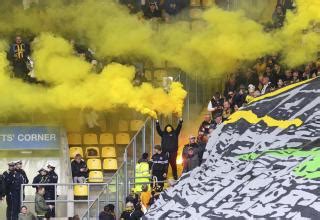 Regionalliga West Alemannia Aachen Wohl Mit Fan Invasion So Plant