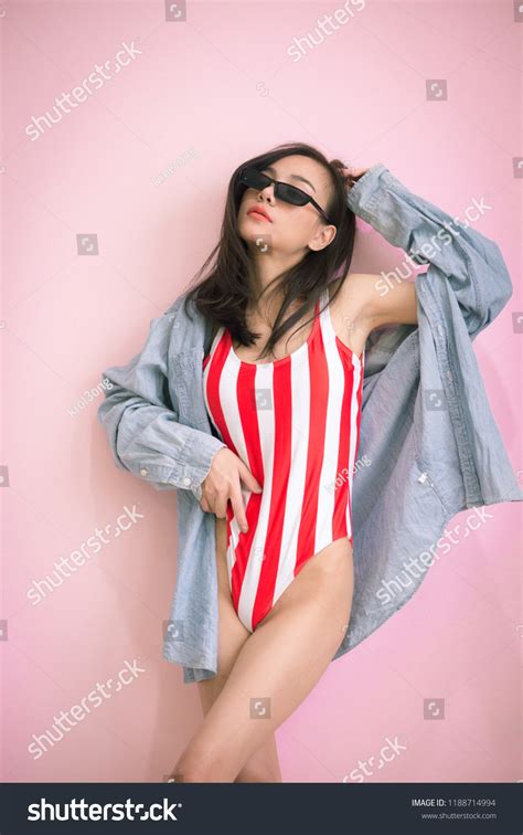 Sexy Asian Woman Red Bikini One Foto De Stock 1188714994 Shutterstock