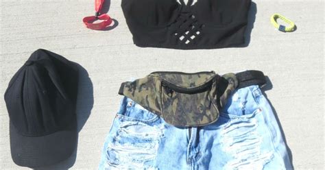 Beauty By Berrz: VELD Outfits, My Experience & Festival Tips