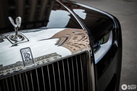 Значок Rolls-Royce: что означает логотип (эмблема) на автомобилях Роллс ...