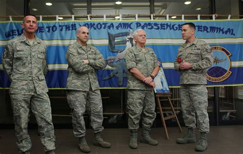 Amc Commander Visits Yokota Yokota Air Base Article Display 75815 Hot