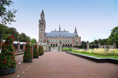 El Palacio De La Paz Corte Internacional De Justicia En La Haya Holanda