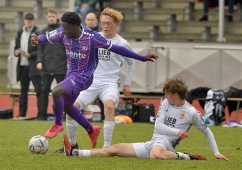 Gegen Fc St Pauli Vfl U Gibt Zwei Tore F Hrung Aus Der Hand Noz