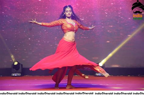 Hot And Sexy Dance Performed On Stage During MMC Event Set