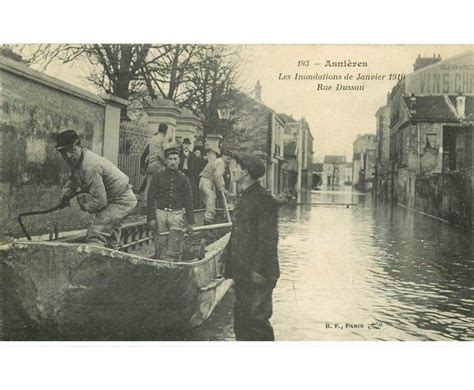 Inondation Et Crue De Asnieres Rue Dussau Sauveteurs