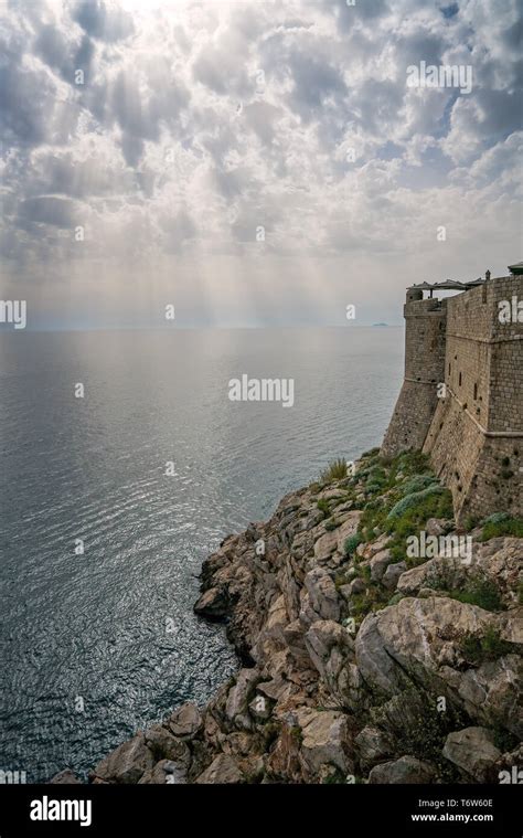 Massive walls of the Old Town in Dubrovnik Stock Photo - Alamy