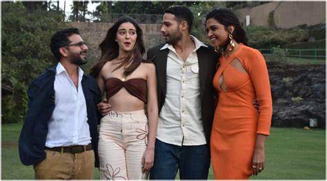 Gehraiyaan Promotions Siddhant Chaturvedi To The Rescue As Ananya