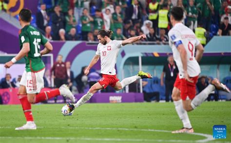 Lewandowski Misses Penalty As Poland Draw With Mexico In World Cup