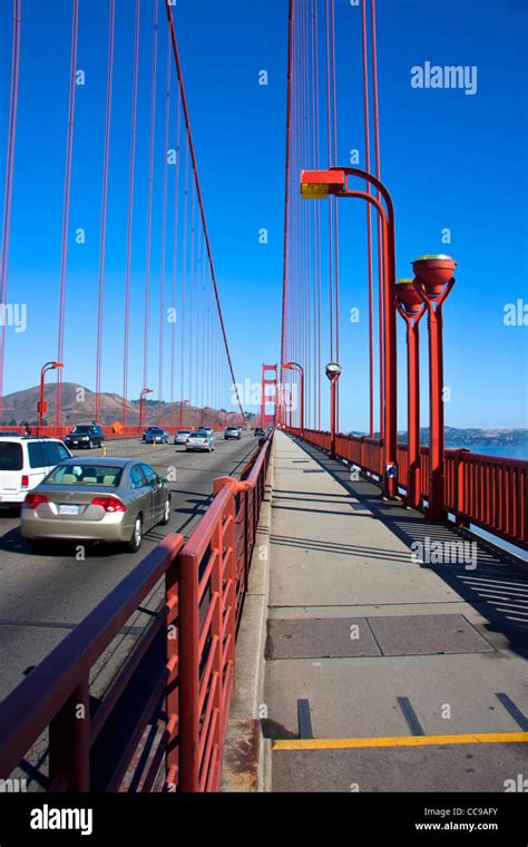 Pedestrian walkway of the bridge, viewing northbound Stock Photo - Alamy