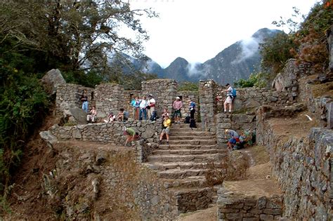 Machu Picchu Novas Trilhas Para Intipunku E Grande Caverna