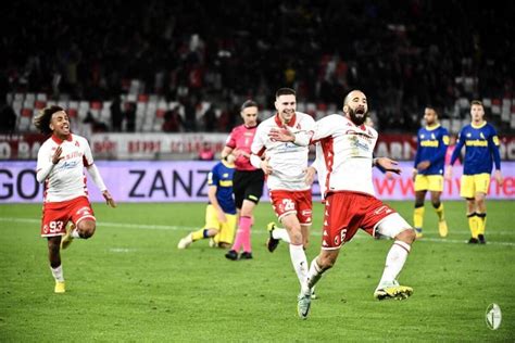 Serie B Bari Cosenza Dove Vedere La Partita In Diretta Tv E Streaming