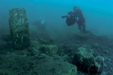 Exploran la Atlántida Maya ciudad prehispánica sumergida en el lago