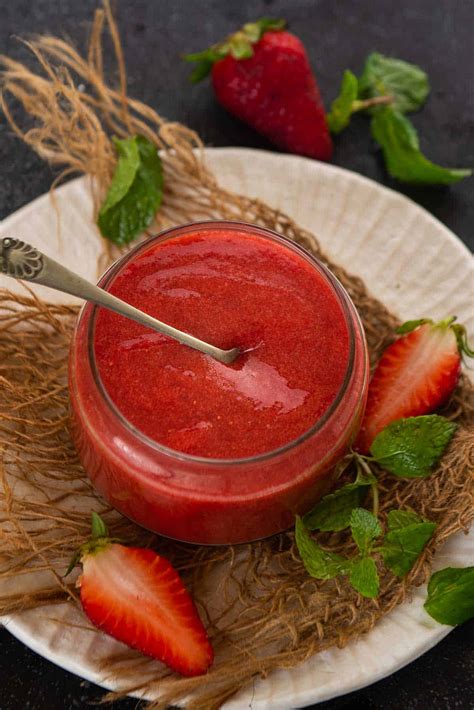 Easy Strawberry Coulis Recipe (3 Ingredient, No Thickener)