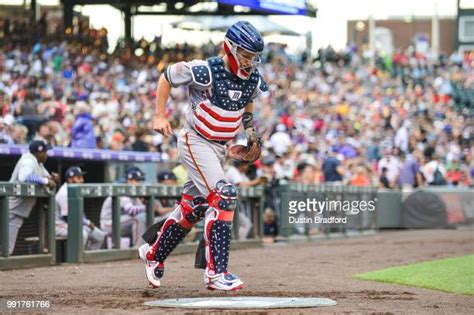 Buster Posey Gear Photos And Premium High Res Pictures Getty Images