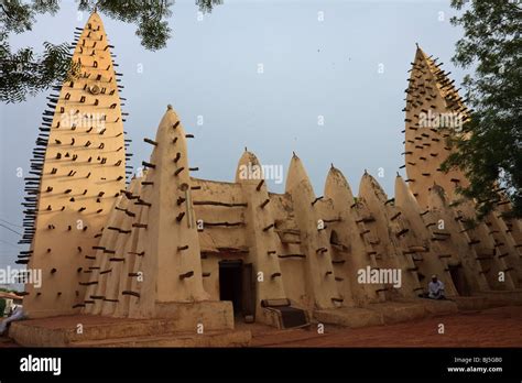 Africa Bobo Dioulasso Burkina Faso Kibidwe Mosque Stock Photo Alamy