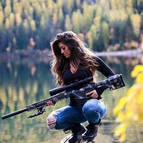 Pin By Tom Weiland On Gandg Girl Guns Guns Women Guns