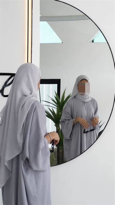 Pin by غدير on مرات الحفظ السريع in 2024 Abayas fashion Save Fashion