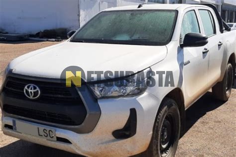 Subasta De Toyota Hilux Doble Cabina 2 4 150D 4x4 GX 2021