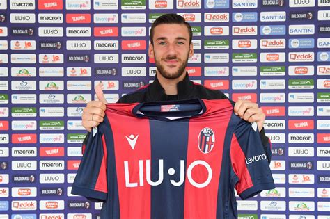 Bologna Fc Ritiro Mattia Bani Si Presenta Bologna La Mia