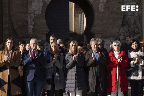 Instituciones De Arag N Se Concentran Contra La Violencia Machista