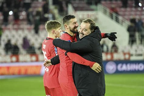 Le Bien Public On Twitter 📷 Dfcoofficiel Grenoble Une Victoire