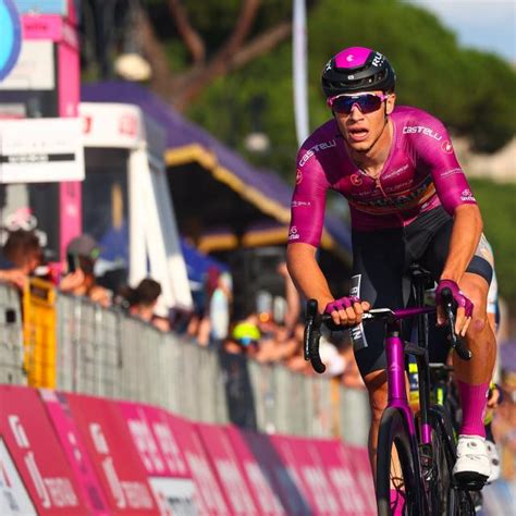 Jonathan Milan remporte la troisième étape du Tour de Valence L Équipe