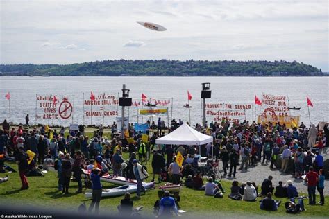 Seattleites Come Together To Draw The Line And Say Shell No To Arctic