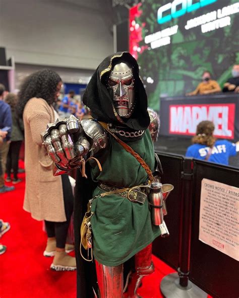 Marvel Nycc 2022 Cosplayers Stand Out In Authentic Costumes On Con