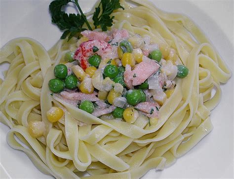 Bandnudeln Mit Lachs Ragout Von Seehuhn Chefkoch De