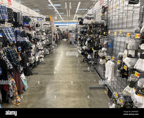 Walmart Supercenter Interior Hi Res Stock Photography And Images Alamy