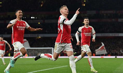 Premier Il Tottenham Cade Ancora Sorpasso Arsenal United Di Misura