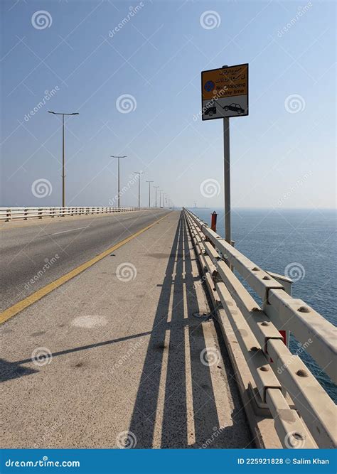 The King Fahd Causeway (Bridge Connecting Saudi Arabia And Bahrain ...