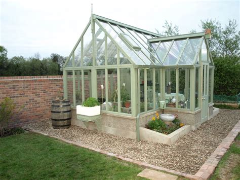 23 Inspiring Greenhouse Plans With Amazing Results