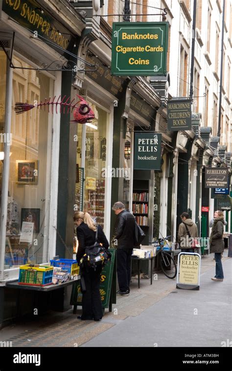 Rare And Antiquarian Bookshops In Cecil Court London England Uk Stock