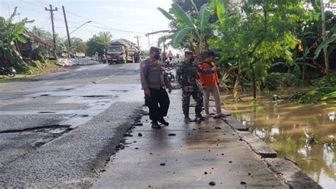 Banjir Di JLSS Jawa Tengah Surut Arus Lalu Lintas Kembali Normal