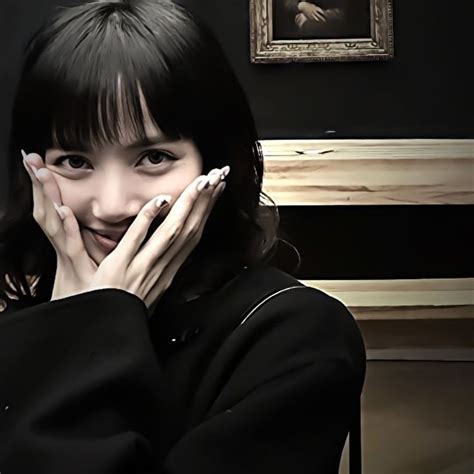 Пин от пользователя 🌷 Pauly Jeon Park 🪐 на доске lalisa | Нарциссы, Пони