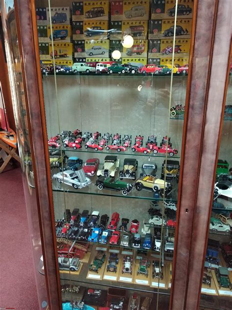 Hidden vintage cars & memorabilia in Cotswolds, England - Team-BHP