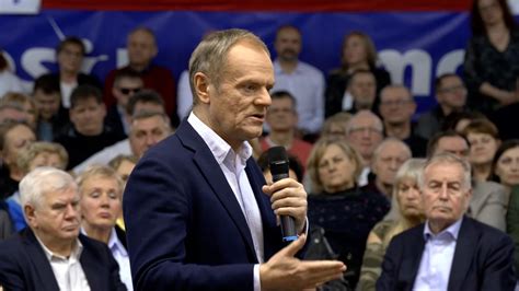 Szef PO Donald Tusk na spotkaniu z mieszkańcami Sosnowca TVN24