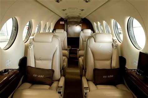 Hawker Beechcraft King Air 350i Specs and Description