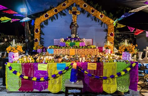 ¿cuál Es El Origen E Historia Del Día De Muertos En México Y Por Qué Se