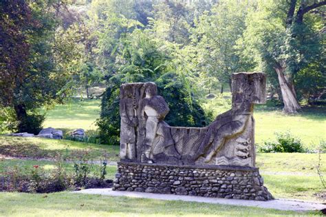 România Craiova Parcul Nicolae Romanescu Visator prin lume 7229