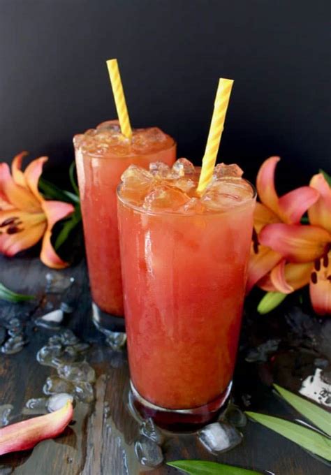 Sex On The Beach Cocktail Recipe • Veggie Society