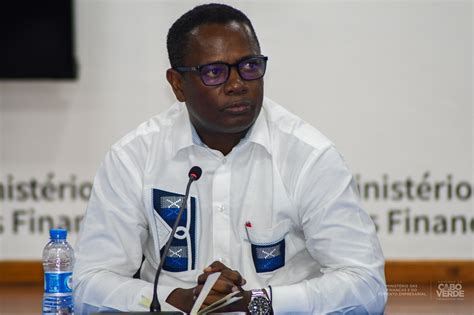 Cabo Verde Olavo Correia Nomeado Para Pr Mio Ministro Africano Das