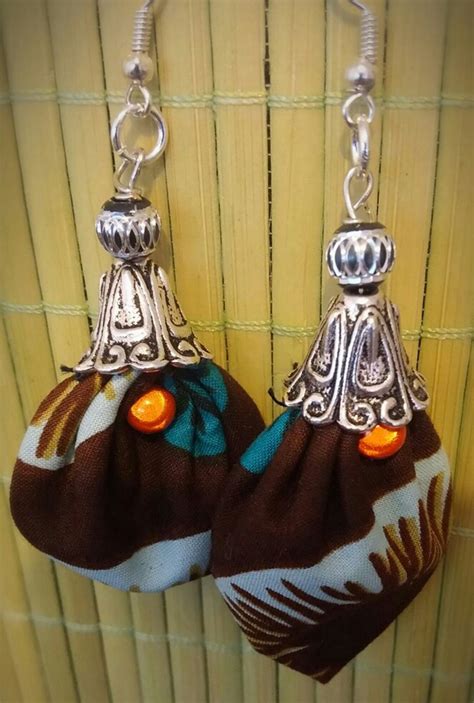 Boucles D Oreilles Originales Browny Wax Boucles D Oreille Par Tidi