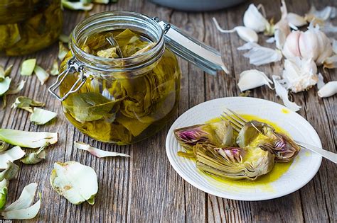 Alcachofas con laurel en aceite de oliva Conservas para todo el año