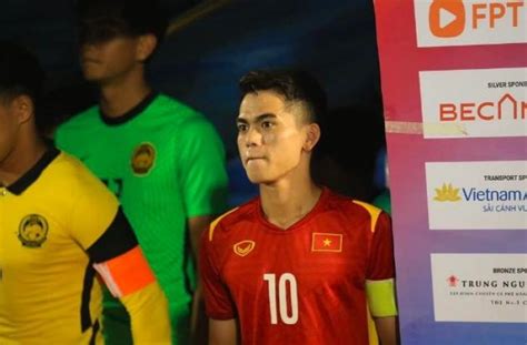 Profil Khuat Van Khang Wonderkid Vietnam Yang Siap Tebar Ancaman Di