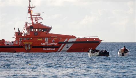 Ocho Personas Han Muerto En La Ruta Migratoria Hacia Lanzarote En Lo