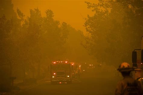 Alerta Roja Extrema En California Por Fuertes Vientos Que Avivan Los